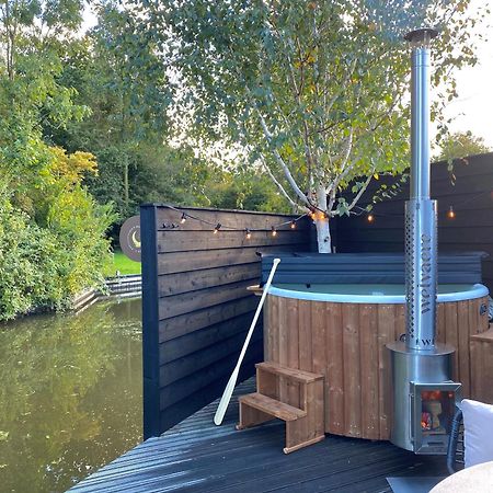 B&B Oan'T Wetter Dokkum Bagian luar foto