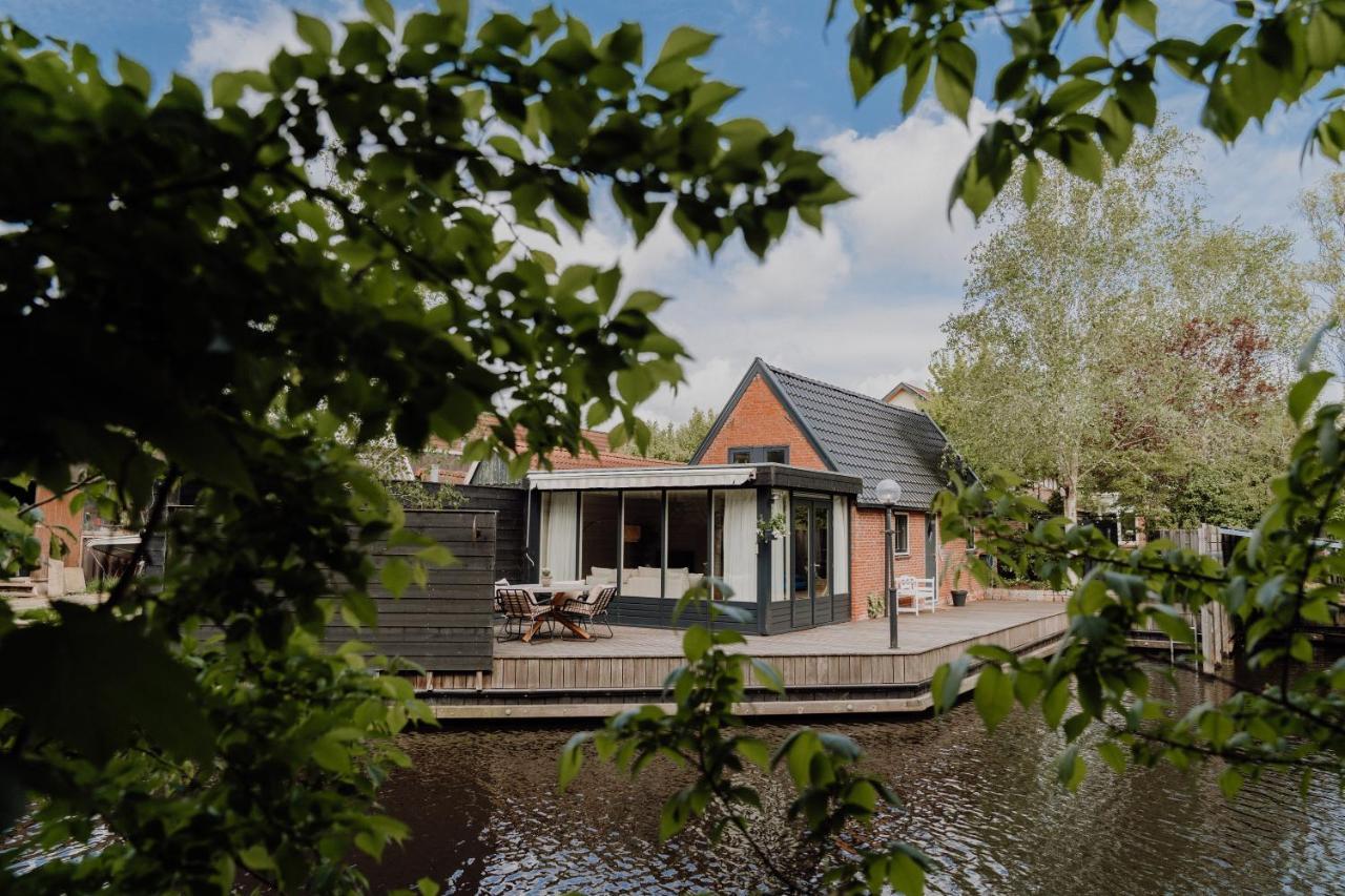 B&B Oan'T Wetter Dokkum Bagian luar foto