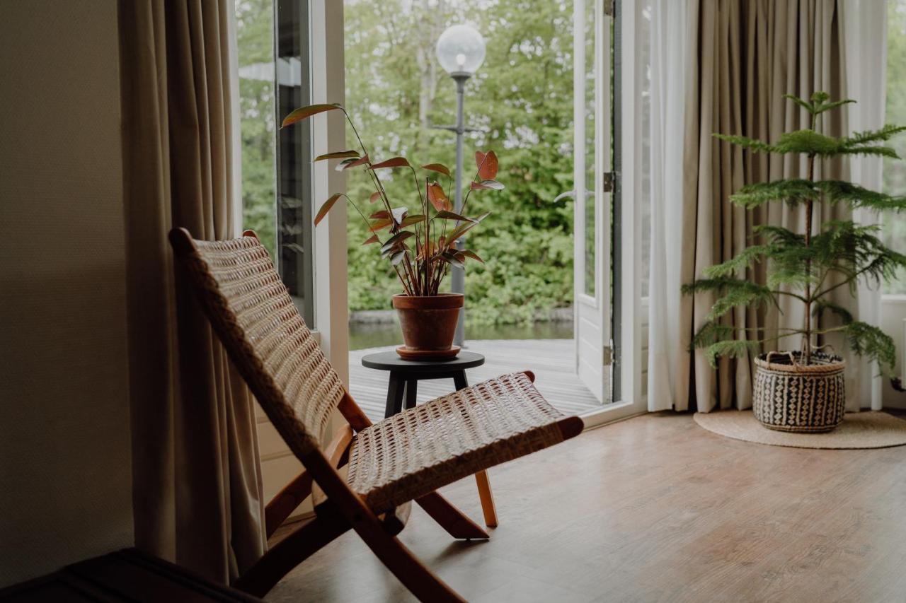 B&B Oan'T Wetter Dokkum Bagian luar foto