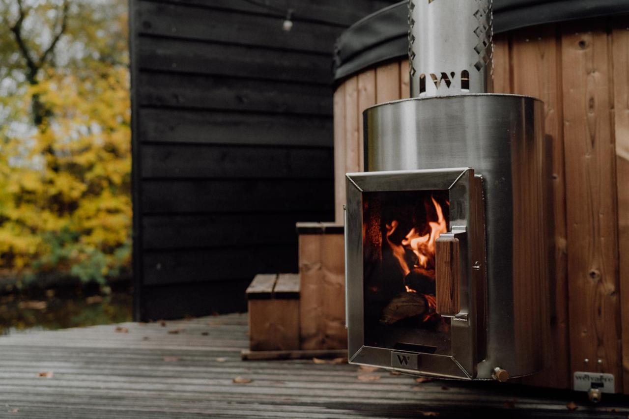 B&B Oan'T Wetter Dokkum Bagian luar foto